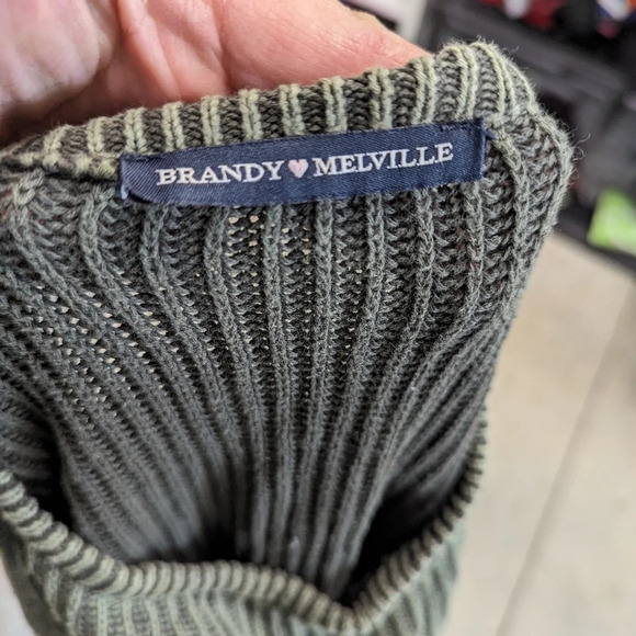 Brandy Melville Knit Sweater - Medium - Picture 4 of 9